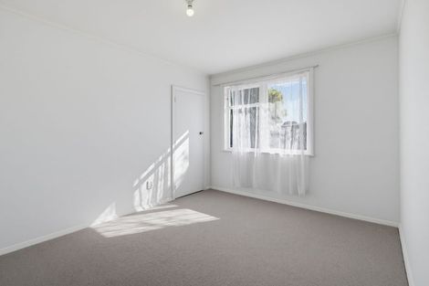 Photo of property in 18 Wyatt Avenue, Onekawa, Napier, 4110