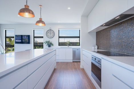 Photo of property in 63 Les Wakefield Road, Mapua, 7005