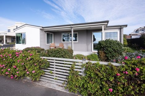 Photo of property in 16 Ferguson Avenue, Westshore, Napier, 4110