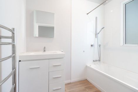 Photo of property in 11 Cochrane Street, Fairy Springs, Rotorua, 3015