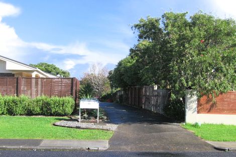 Photo of property in 2/113 Clovelly Road, Bucklands Beach, Auckland, 2012