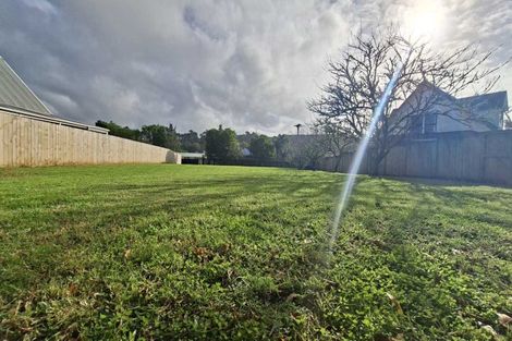 Photo of property in 3 Cambridge Road, Riverhead, 0820