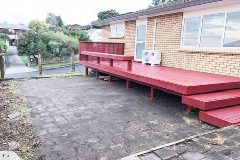 Photo of property in 11 Kearney Place, Massey, Auckland, 0614