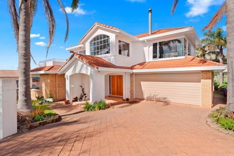 Photo of property in 26 Tornado Place, West Harbour, Auckland, 0618