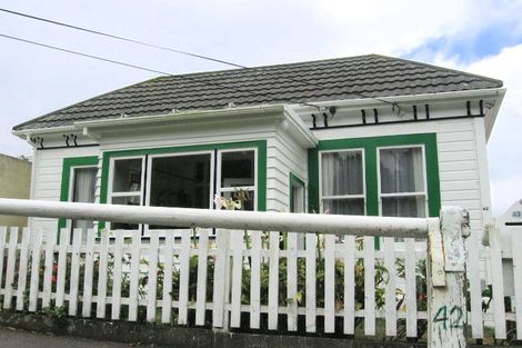 Photo of property in 42 Duppa Street, Berhampore, Wellington, 6023