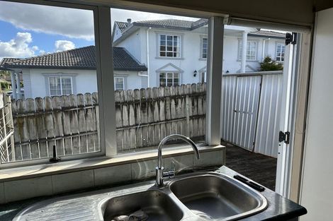 Photo of property in 36 Hugh Green Drive, Pinehill, Auckland, 0632
