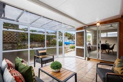 Photo of property in 6 De Castro Place, Titahi Bay, Porirua, 5022