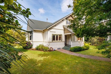 Photo of property in 16 Alan Street, Palmerston North, 4414