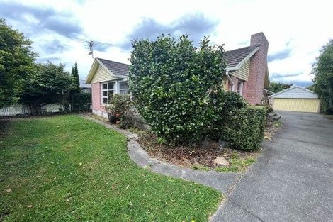 Photo of property in 27 Maidstone Road, Ilam, Christchurch, 8041
