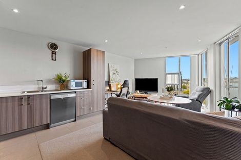 Photo of property in 403/1 Rose Garden Lane, Albany, Auckland, 0632