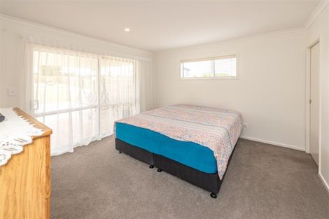 Photo of property in 30 Longbeach Drive, Castlecliff, Whanganui, 4501