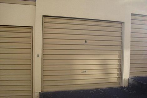 Photo of property in 2/268a Onewa Road, Birkenhead, Auckland, 0626