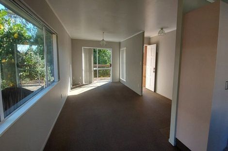 Photo of property in 187 Edmonton Road, Te Atatu South, Auckland, 0610