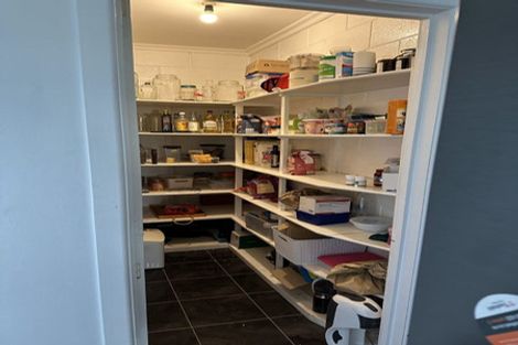 Photo of property in 1 Lantana Avenue, Bell Block, New Plymouth, 4312