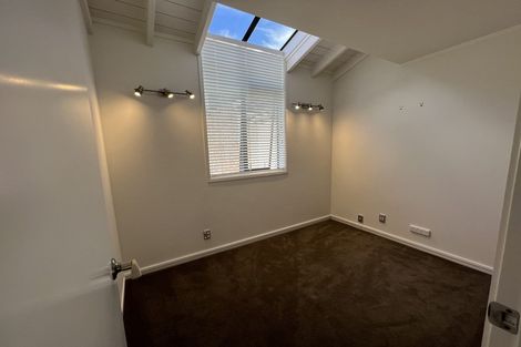 Photo of property in 11 Muritai Road, Milford, Auckland, 0620