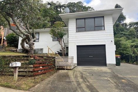 Photo of property in 42 Viewmont Drive, Harbour View, Lower Hutt, 5010