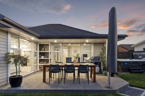 Photo of property in 42 Westpark Drive, Burnside, Christchurch, 8053