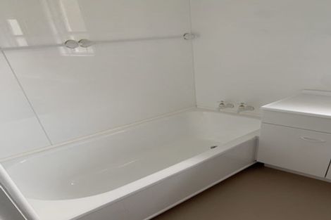 Photo of property in 6 Larsen Crescent, Tawa, Wellington, 5028