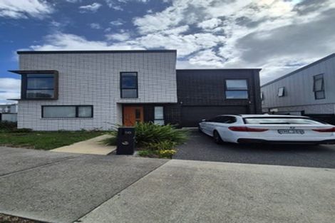 Photo of property in 16 Cessna Crescent, Mangere, Auckland, 2022