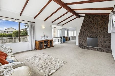 Photo of property in 32 Lawrie Avenue, Pukekohe, 2120