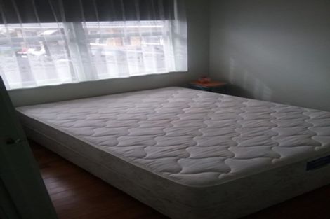 Photo of property in 2/92 Grey Street, Onehunga, Auckland, 1061