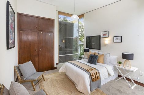 Photo of property in 11 Ilkley Place, Ilam, Christchurch, 8041