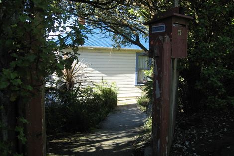 Photo of property in 51 Easther Crescent, Kew, Dunedin, 9012