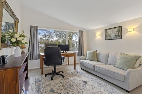 Photo of property in 43 Croziers Road, St Albans, Christchurch, 8052