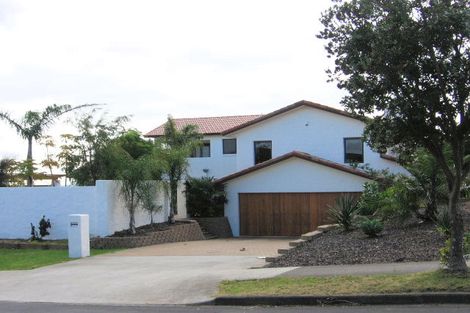 Photo of property in 2 Eynsham Court, Dannemora, Auckland, 2016