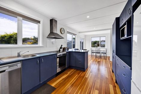 Photo of property in 11 Mccarthy Street, Hawera, 4610