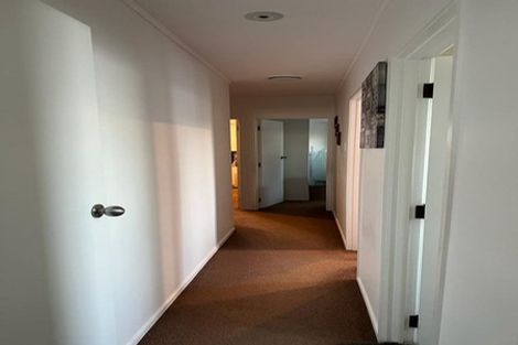 Photo of property in 120 Cargill Street, Papakura, 2110