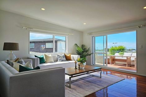 Photo of property in 65 Zara Court, Windsor Park, Auckland, 0632