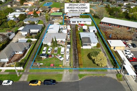 Photo of property in 32 Ribblesdale Road, Henderson, Auckland, 0612