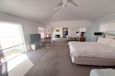 Photo of property in 2/65 Castor Bay Road, Castor Bay, Auckland, 0620