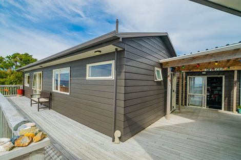 Photo of property in 473e Tuateawa Road, Tuateawa, Coromandel, 3583