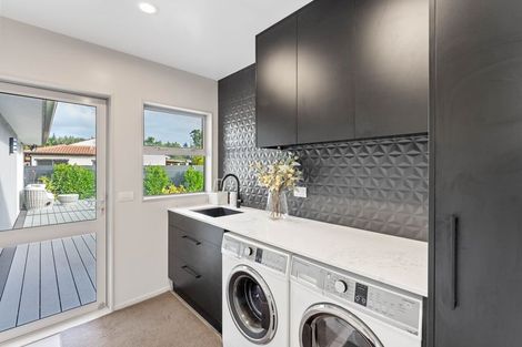 Photo of property in 158 Raumati Road, Raumati Beach, Paraparaumu, 5032