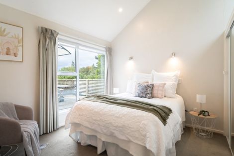 Photo of property in 18b Penryn Drive, Camborne, Porirua, 5026