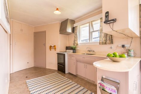 Photo of property in 15 Watson Street, Green Island, Dunedin, 9018