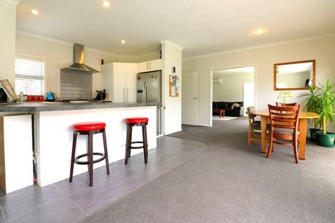 Photo of property in 1 Medallion Court, Kelvin Grove, Palmerston North, 4414