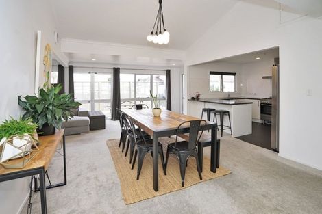 Photo of property in 15 Walsh Street, Forest Lake, Hamilton, 3200