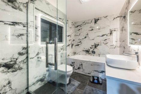 Photo of property in 54 Armstrong Farm Drive, East Tamaki Heights, Auckland, 2016