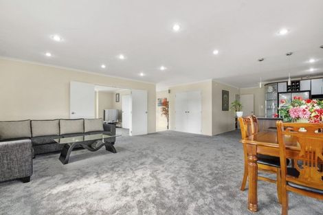 Photo of property in 497 Great South Road, Opaheke, Papakura, 2113