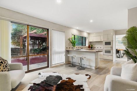 Photo of property in 29 Jellicoe Road, Murrays Bay, Auckland, 0630