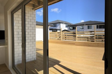 Photo of property in 11 Aklander Rise, Flat Bush, Auckland, 2019