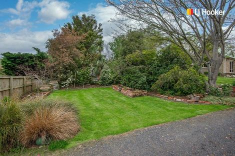 Photo of property in 19 Skerries Street, Outram, 9019