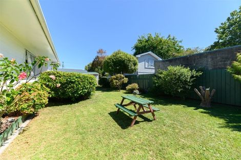 Photo of property in 1/41 Yeovil Road, Te Atatu Peninsula, Auckland, 0610