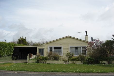 Photo of property in 12 Richmond Street, Inglewood, 4330