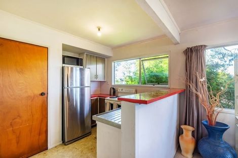 Photo of property in 27 Glen Vista Place, Bayview, Auckland, 0629
