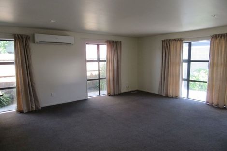 Photo of property in 300 Riccarton Road, Upper Riccarton, Christchurch, 8041