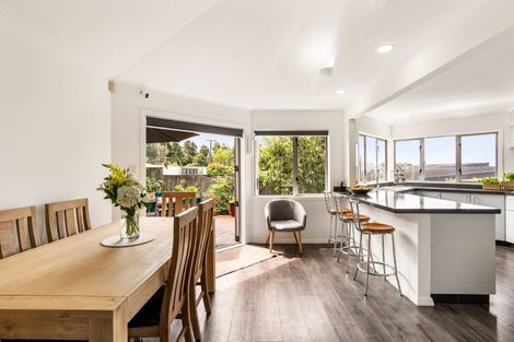 Photo of property in 11 Bank Street, Hillcrest, Auckland, 0627